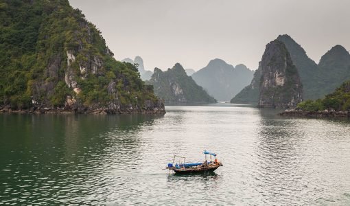 Ha-long-Bay